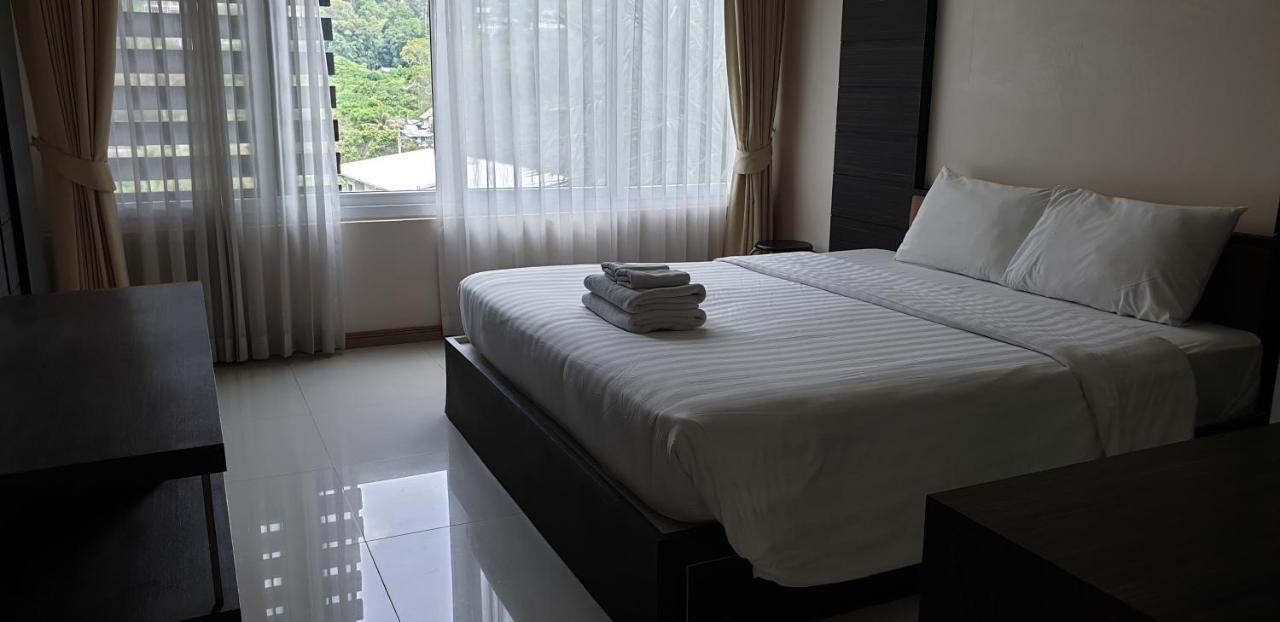 The Baycliff Residences Patong Exteriör bild
