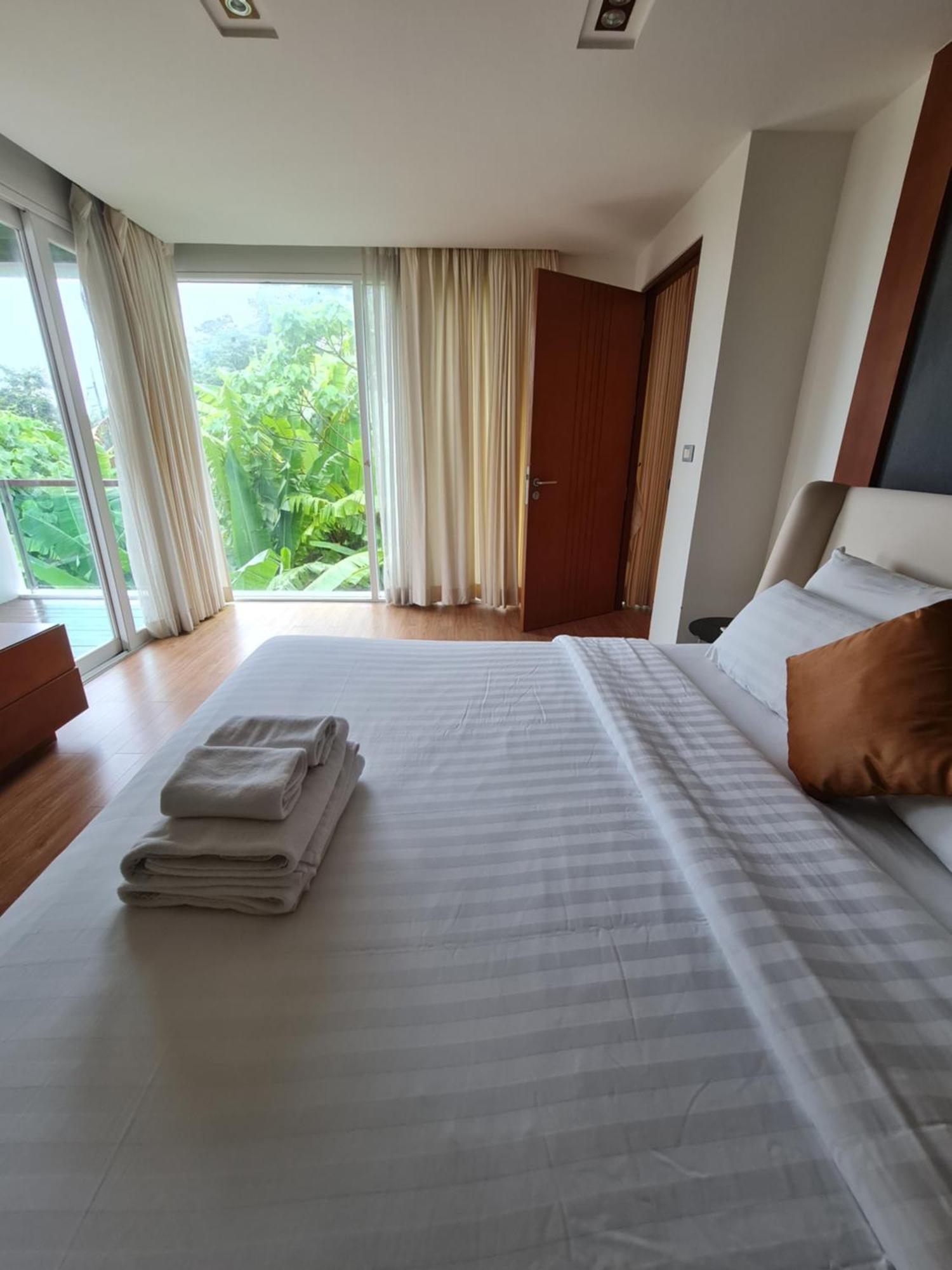 The Baycliff Residences Patong Exteriör bild