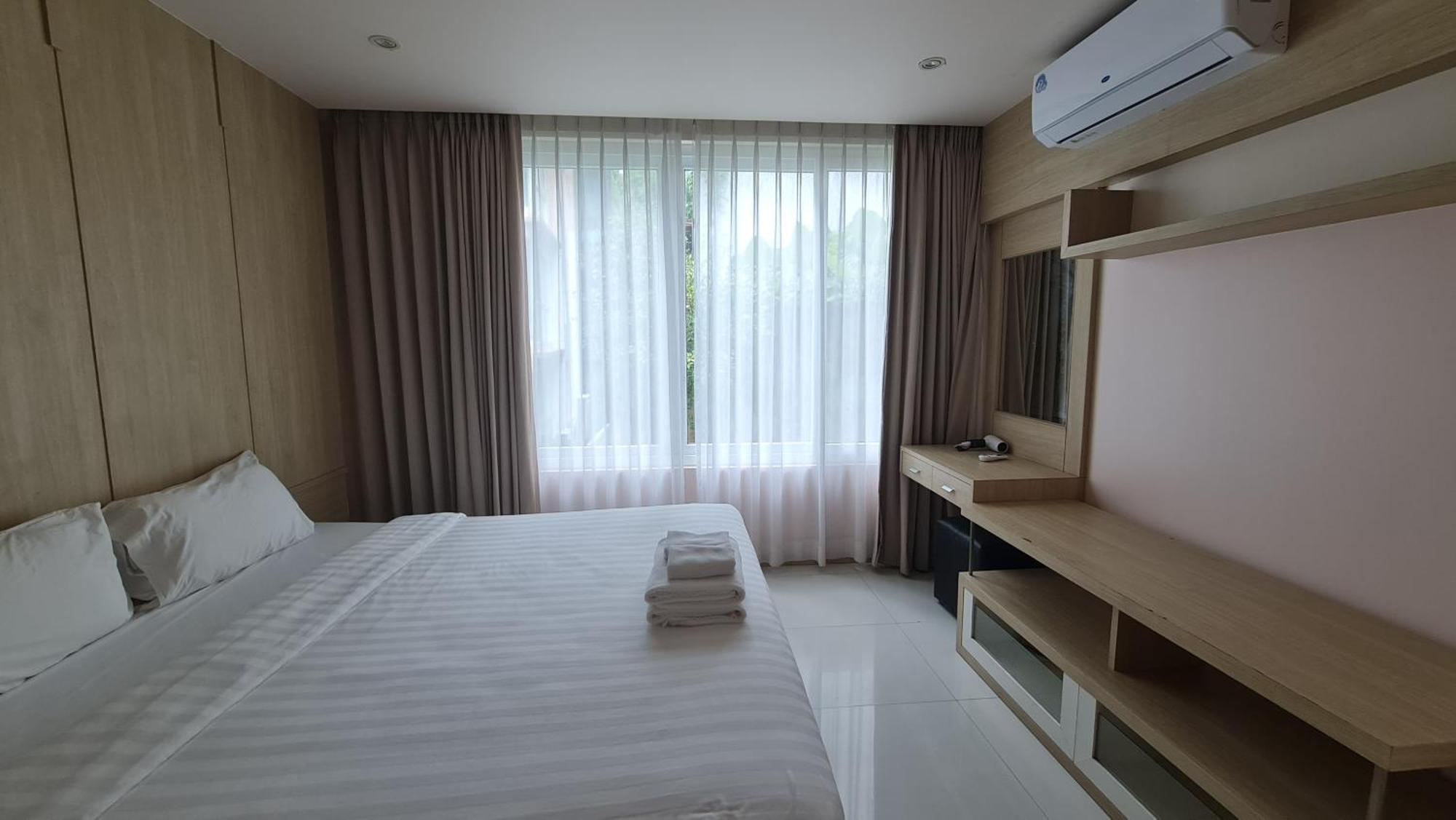 The Baycliff Residences Patong Exteriör bild