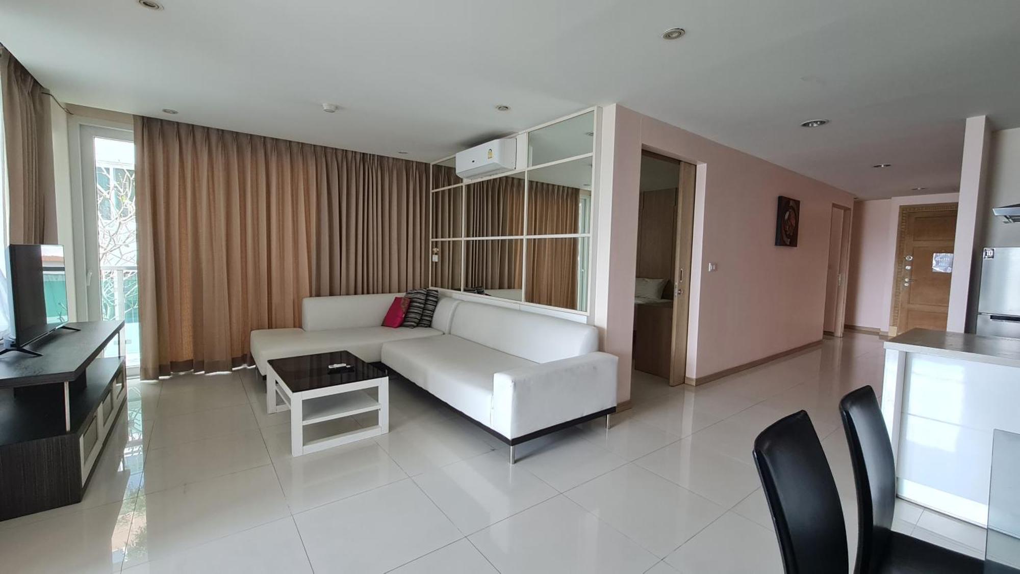 The Baycliff Residences Patong Exteriör bild