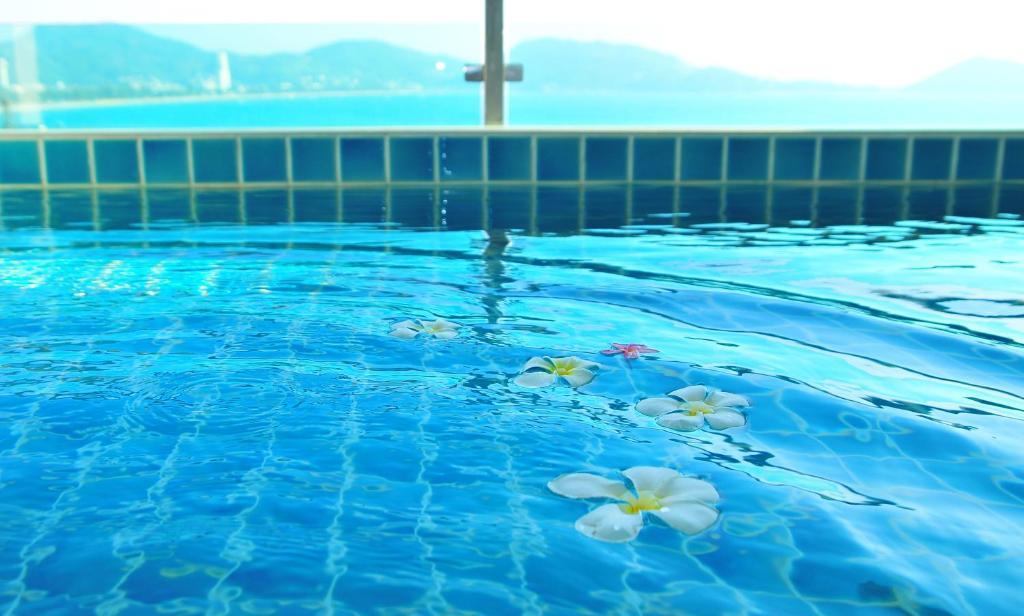 The Baycliff Residences Patong Exteriör bild